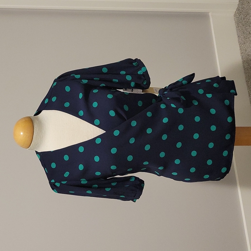 NWT Halogen wrap top size small